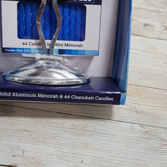 Rite -lite Judaica Mini Aluminum‎ Menorah Includes Candles - Picture 4 of 9